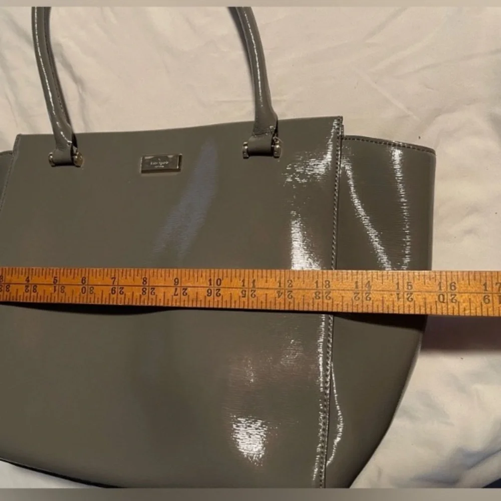 Near Mint! Kate Spade Bixby Place Camryn Large Patent Leather Tote 1st Edition - Picture 14 of 15